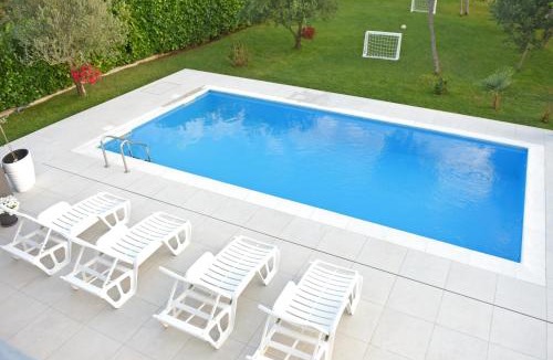 Trn House | Holiday Home Maslina