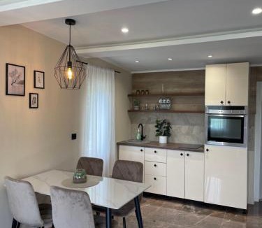 Sipovo Villa | Bungalovi izvor Plive 2