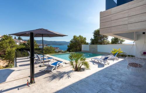Komarna Villa | Villa Delux View