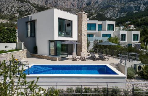Veliko Brdo House | Villa Oscar