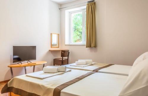 Brela Hotel | Motel Ljetni raj