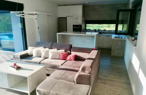 Pocitelj Villa | Villa Grey