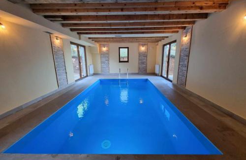 East Sarajevo Villa | Vila Suvo vrelo sa unutrašnjim bazenom i saunom Jahorina