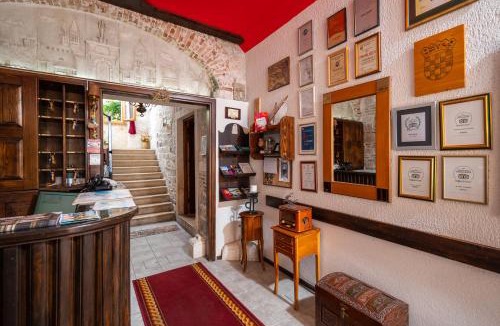 Trogir Hotel | Heritage Hotel Tragos