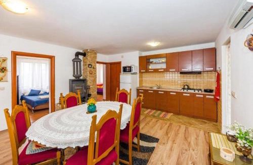Lovinac Apartment | Apartments with parking space Lovinac, Velebit - 21748