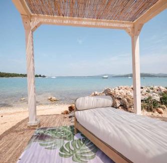 Tijesno House | Jazine beach villas