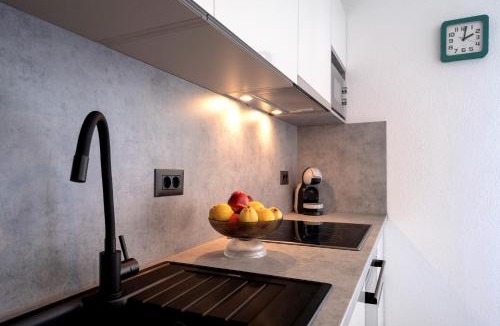 Pokrivenik House | Secluded Sea View House - 10m from the Sea