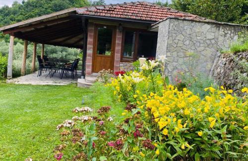 Kulen Vakuf Bed & Breakfast | Unaqua Apartments