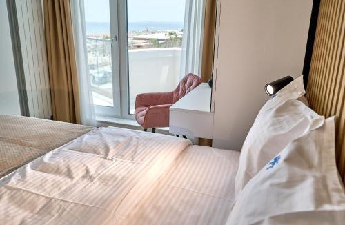 Mamaia-Sat Apartment | Absolute Sea View - Infinity Pool&Spa&EV friendly