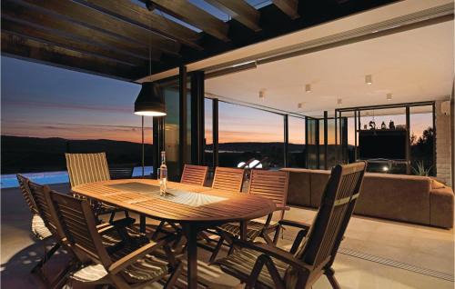 Donje Polje House | Amazing Home In Donje Polje