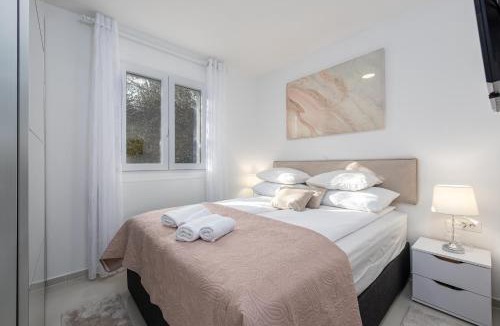 Zdrelac Villa | Villa Roko - Luxury Villa 60m from beach!
