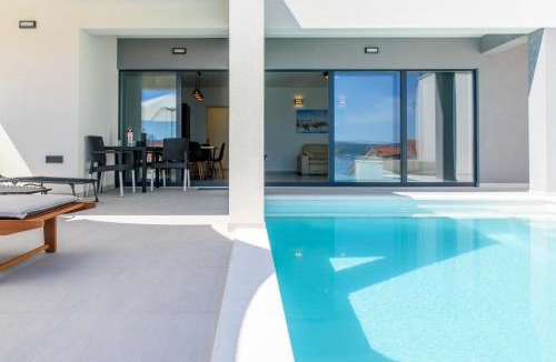 Ruskamen Apartment | Terraced house Malo Misto