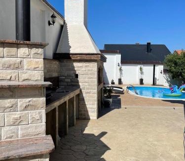 Sarajevo Villa | Villa Bosna (Pool, Sauna, Jacuzzi,Outdoor kitchen)