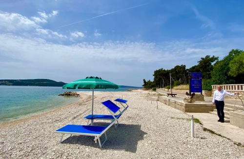 Seget Donji Hotel | SEGET ESTATE Beachfront Oasis & Tradition since 1964 - Split Trogir Riviera