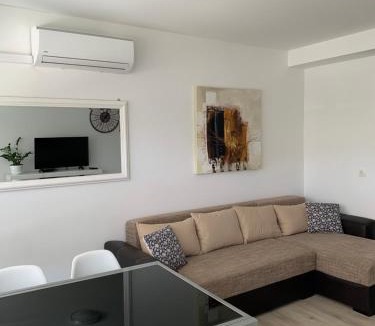 Kastel Novi Apartment | Apartment Petra