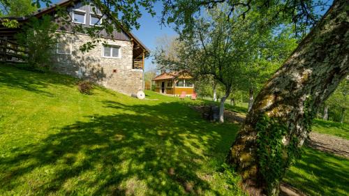 Skrad House | Holiday Home "Sleme" with jacuzzi, big garden and arbor with fireplace