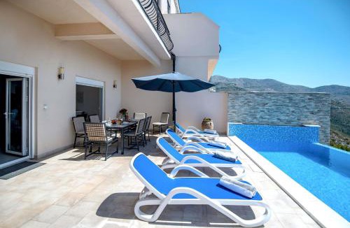 Zavala Villa | Luxury Villa Stone with Private Pool and Jacuzzi near Dubrovnik