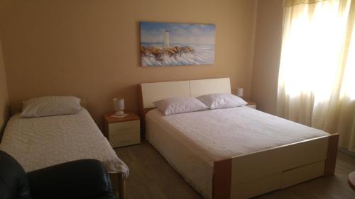 Dinjiska Apartment | Apartments by the sea Dinjiska, Pag - 9386