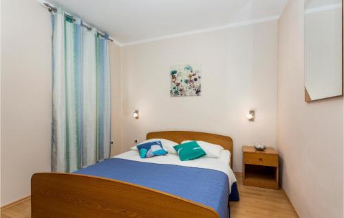 Krk Apartment | Beach Front Apartment In Pinezici