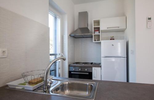 Verunic Apartment | Family-friendly apartments with swimming pool Verunic, Dugi otok - 14286
