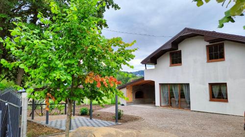 Bihac Apartment | Villa Elani
