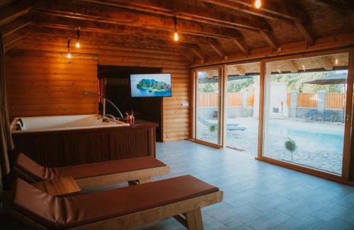 Brcko Villa | Cartagena Villa & Spa