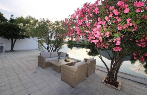 Trebinje Villa | WATERFRONT VILLA SUNSET DREAM WITH POOL
