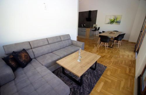 Mostar Old Town Apartment | Penthouse with Old bridge view and jacuzzi