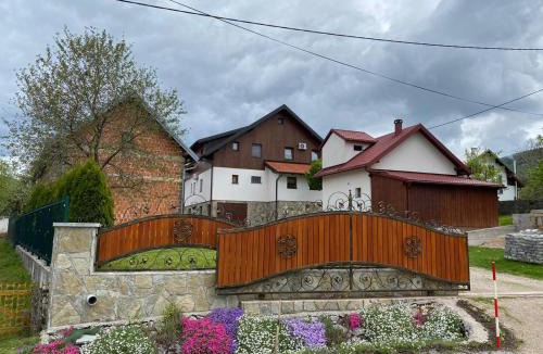 Vrelo Korenicko House | Ethno House Izvor