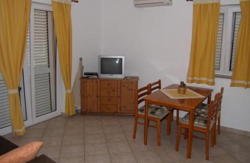 Sukosan Apartment | Apartment in Sukošan with balcony, air conditioning, WiFi (4941-3)