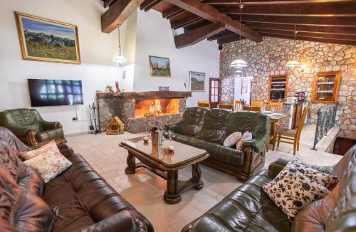 Siroki Brijeg Villa | Villa Amalia