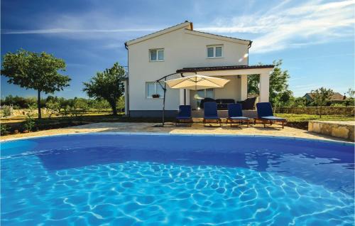 Drinovci House | Holiday Home Drinovci With A Fireplace 444