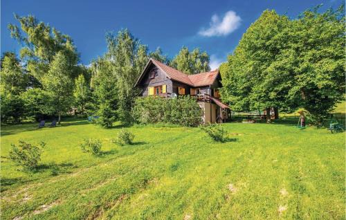 Breze House | Awesome Home In Breze With Wifi