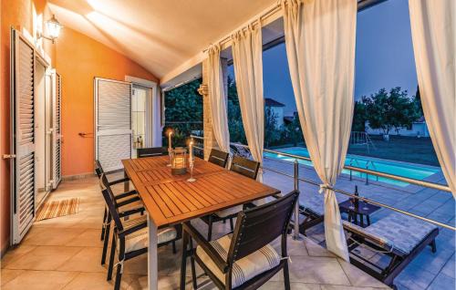 Marcana House | Gorgeous Home In Marcana
