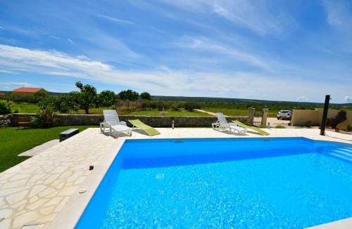 Tinj House | Holiday Home Frane by Interhome