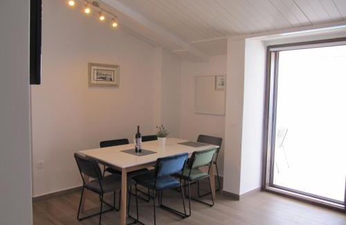 Brist House | Villa Falcon