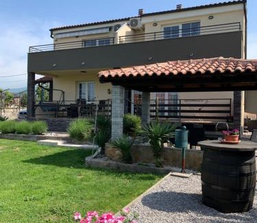 Sarsoni Apartment | Casa Laura