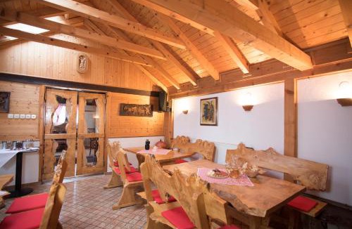 Pozega Hotel | VILLA MARIA Požega