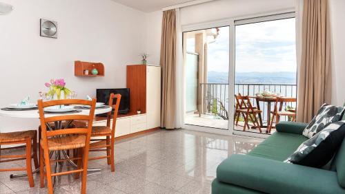 Medveja Apartment | Apartment Villa Lidija