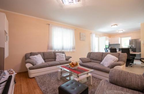 Sestanovac House | Villa Mile-with private heated pool