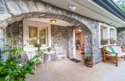 Opric Apartment | Studio Apartment in Villa Arta