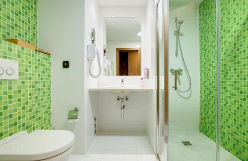Çagllavicë Hotel | Emerald Hotel