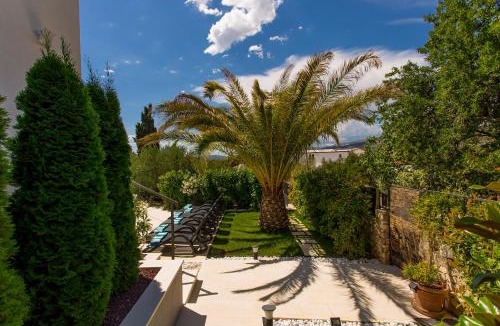 Okrug Donji Villa | Villa LeANN