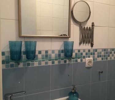Cove Tri Zala (Zrnovo) House | Guesthouse Villa Colenda