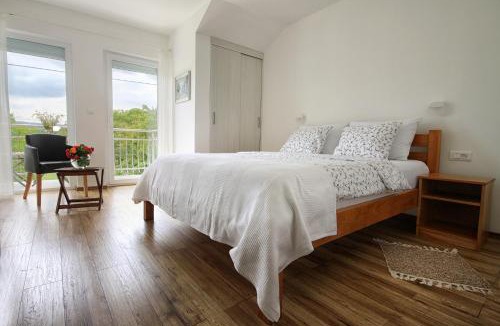Dreznik Grad House | Apartment & Rooms Arija