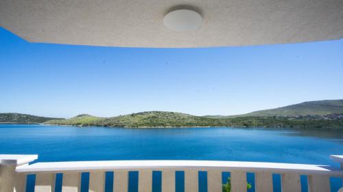 Grebastica Apartment | Vila Visnjic