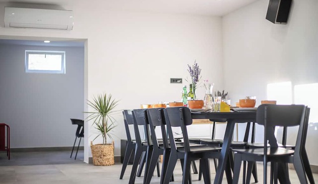 House Anavi