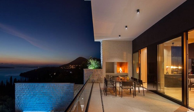 Villa Linka I - Five Bedroom Villa, Sleeps 10 in Zaton Mali