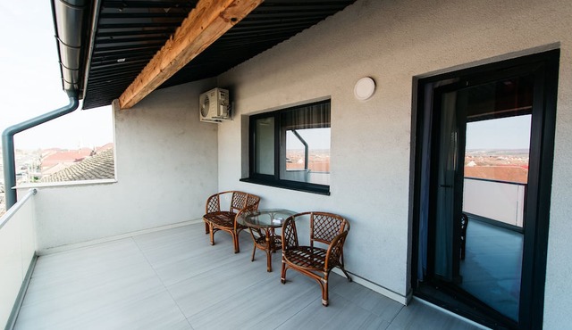 EVRA APARTMENTS in Recas