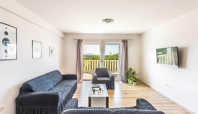 Villa Ivy with perfect privacy, pool, sauna, jacuzzi